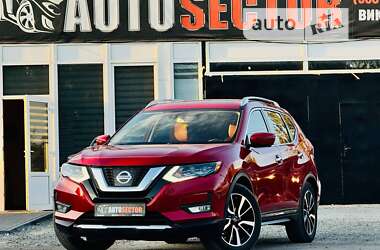 Позашляховик / Кросовер Nissan Rogue 2017 в Харкові