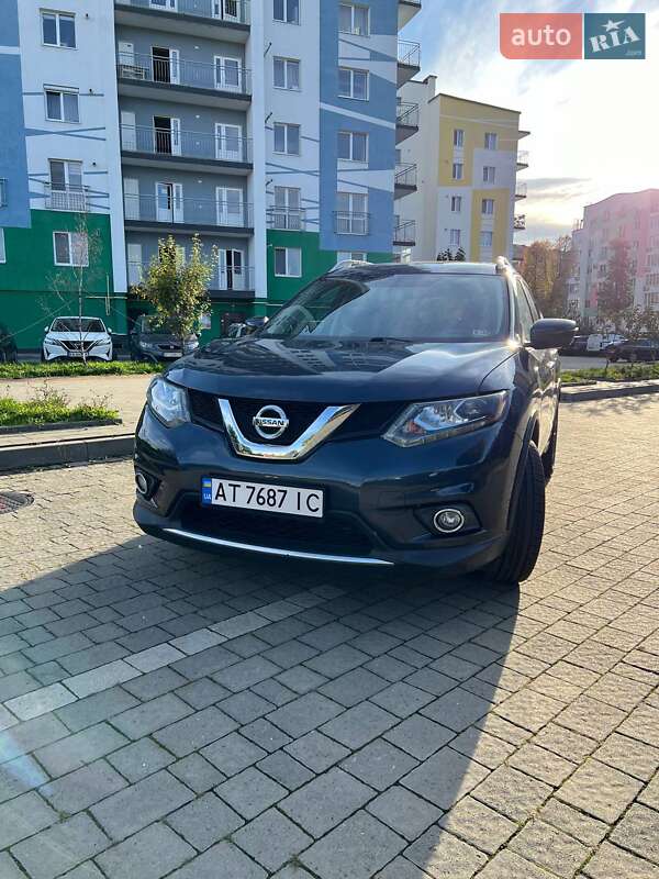 Позашляховик / Кросовер Nissan Rogue 2016 в Івано-Франківську