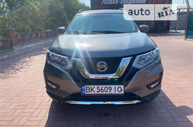 Позашляховик / Кросовер Nissan Rogue 2020 в Києві