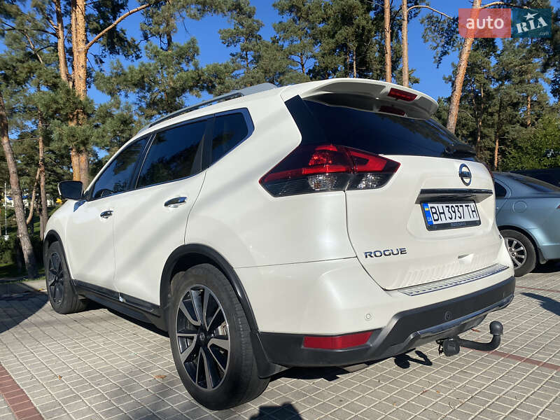 Внедорожник / Кроссовер Nissan Rogue 2019 в Ирпене