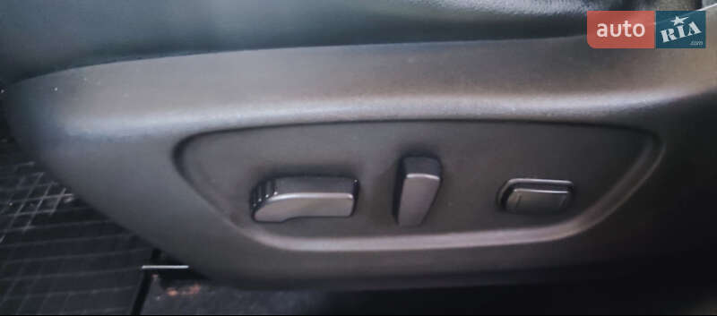 Позашляховик / Кросовер Nissan Rogue 2017 в Коломиї