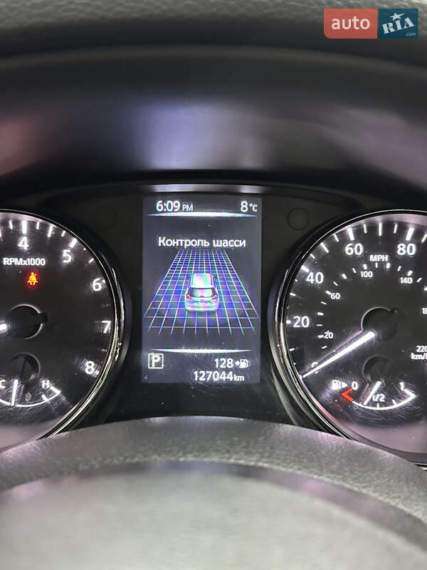 Позашляховик / Кросовер Nissan Rogue 2017 в Одесі