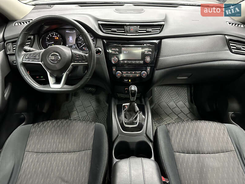 Позашляховик / Кросовер Nissan Rogue 2017 в Одесі