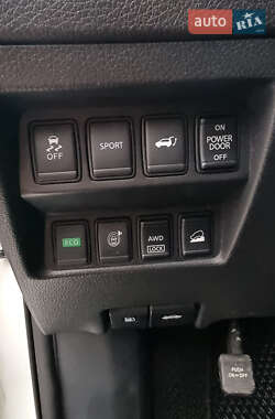 Внедорожник / Кроссовер Nissan Rogue 2016 в Белой Церкви