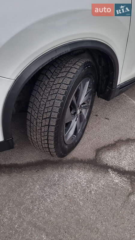 Внедорожник / Кроссовер Nissan Rogue 2016 в Белой Церкви