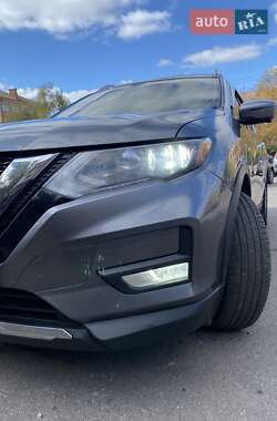 Позашляховик / Кросовер Nissan Rogue 2018 в Кривому Розі