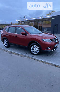 Позашляховик / Кросовер Nissan Rogue 2016 в Полтаві