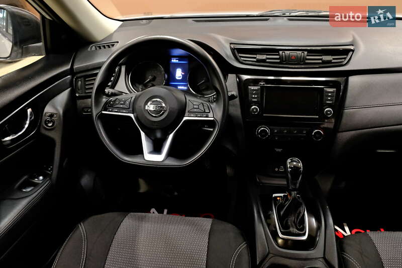 Внедорожник / Кроссовер Nissan Rogue 2017 в Одессе