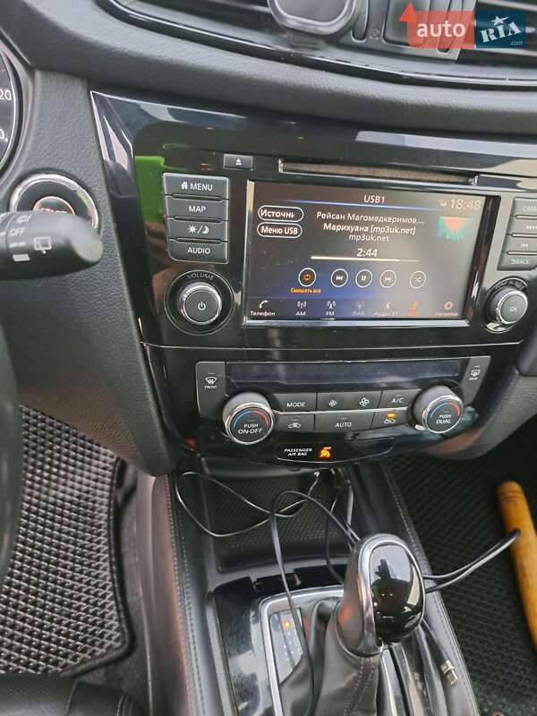 Позашляховик / Кросовер Nissan Rogue 2018 в Одесі