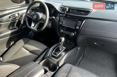 Позашляховик / Кросовер Nissan Rogue 2016 в 