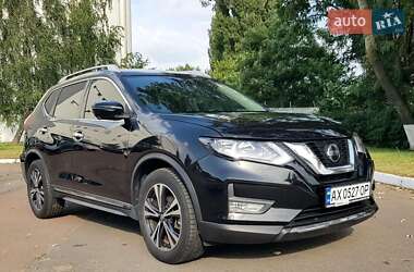 Позашляховик / Кросовер Nissan Rogue 2017 в Харкові