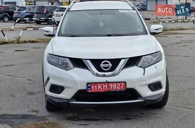 Позашляховик / Кросовер Nissan Rogue 2015 в Кременчуці