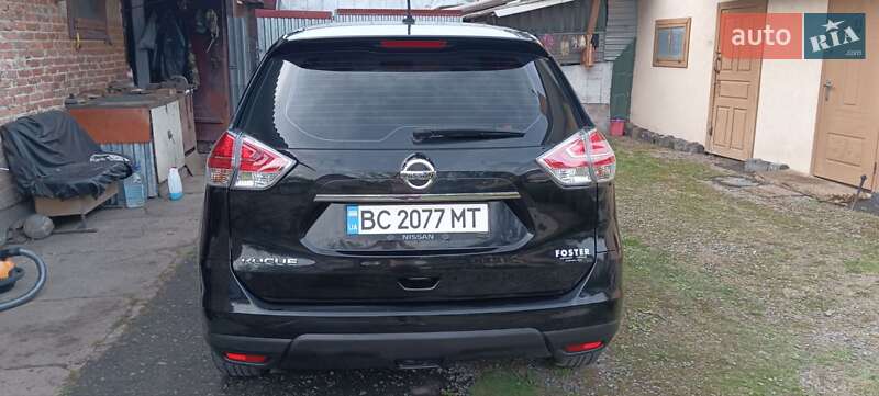 Позашляховик / Кросовер Nissan Rogue 2016 в Львові