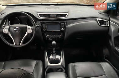Внедорожник / Кроссовер Nissan Rogue 2014 в 