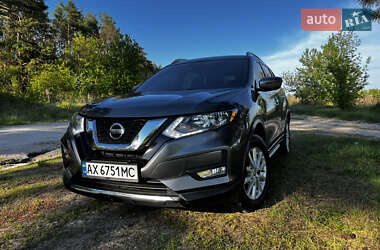 Внедорожник / Кроссовер Nissan Rogue 2018 в Киеве