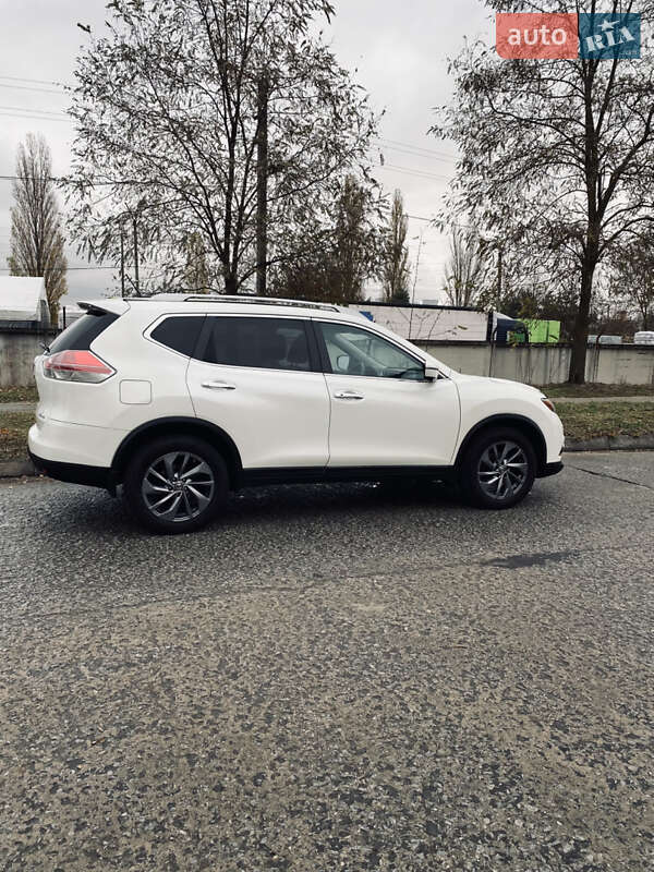 Позашляховик / Кросовер Nissan Rogue 2015 в Вараші фото 7 Позашляховик / Кросовер Nissan Rogue 2015 в Вараші