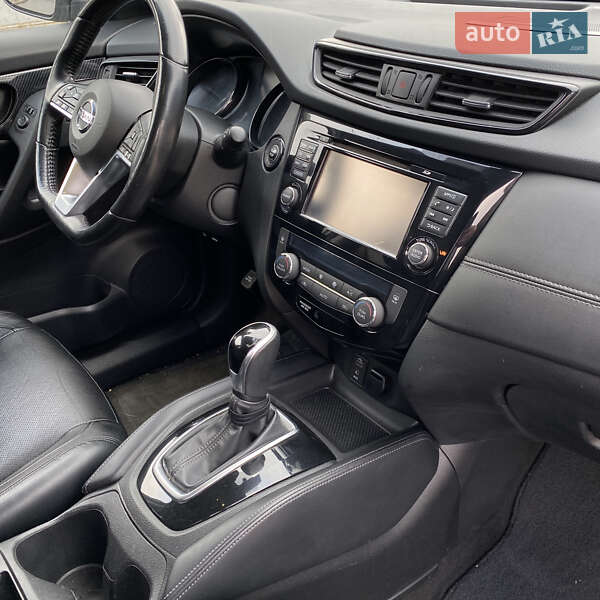 Внедорожник / Кроссовер Nissan Rogue 2016 в Измаиле