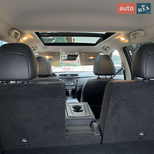 Внедорожник / Кроссовер Nissan Rogue 2016 в Измаиле