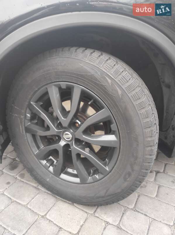 Внедорожник / Кроссовер Nissan Rogue 2016 в Киеве