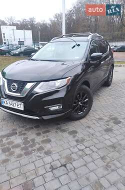 Внедорожник / Кроссовер Nissan Rogue 2016 в Киеве