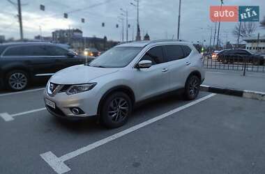 Внедорожник / Кроссовер Nissan Rogue 2015 в Харькове