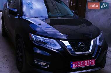 Внедорожник / Кроссовер Nissan Rogue 2017 в Ковеле