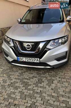 Внедорожник / Кроссовер Nissan Rogue 2017 в Подгайцах