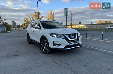 Внедорожник / Кроссовер Nissan Rogue 2017 в Днепре