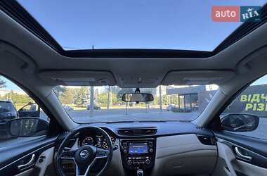 Внедорожник / Кроссовер Nissan Rogue 2016 в 