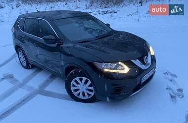 Внедорожник / Кроссовер Nissan Rogue 2016 в Виннице