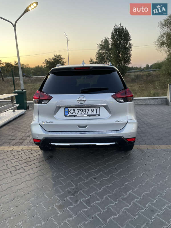 Позашляховик / Кросовер Nissan Rogue 2020 в Києві