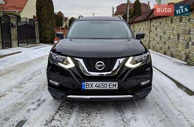 Внедорожник / Кроссовер Nissan Rogue 2016 в Хмельницком