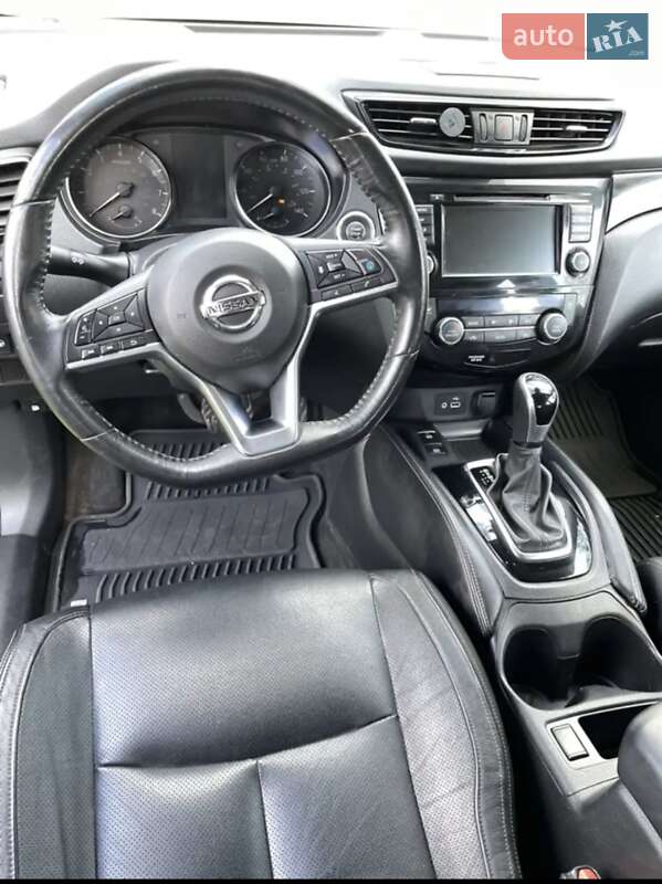 Внедорожник / Кроссовер Nissan Rogue 2019 в Кропивницком