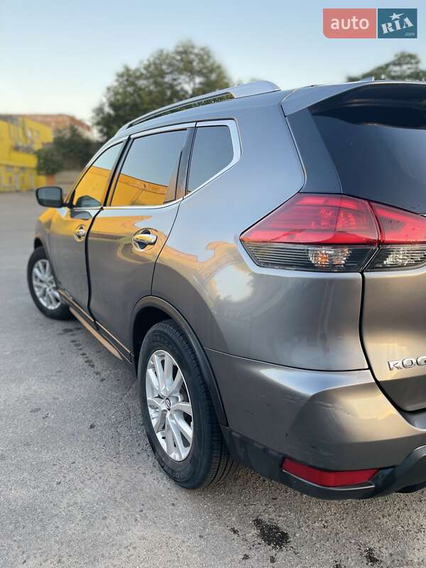 Позашляховик / Кросовер Nissan Rogue 2016 в Кропивницькому