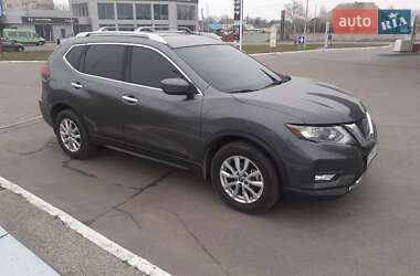 Позашляховик / Кросовер Nissan Rogue 2019 в 