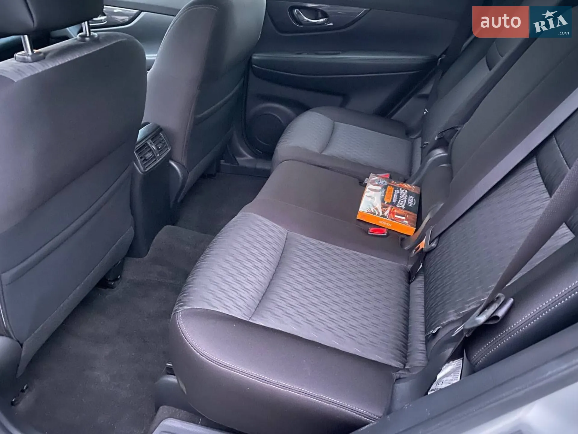 2017 Nissan Rogue - мініатюра 16