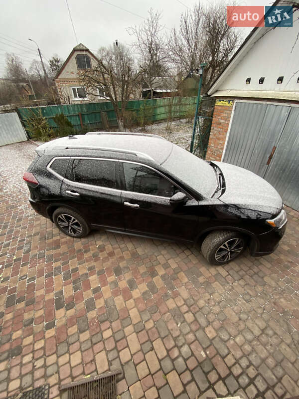 Позашляховик / Кросовер Nissan Rogue 2019 в Ромнах