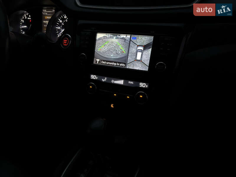 Позашляховик / Кросовер Nissan Rogue 2014 в Лубнах