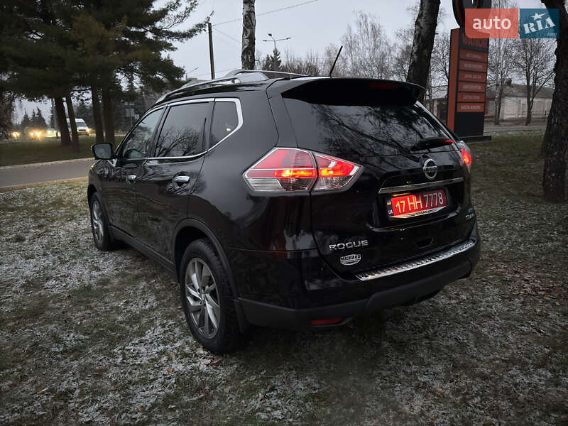 Позашляховик / Кросовер Nissan Rogue 2014 в Лубнах