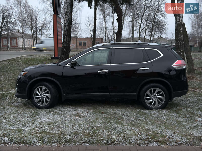 Позашляховик / Кросовер Nissan Rogue 2014 в Лубнах