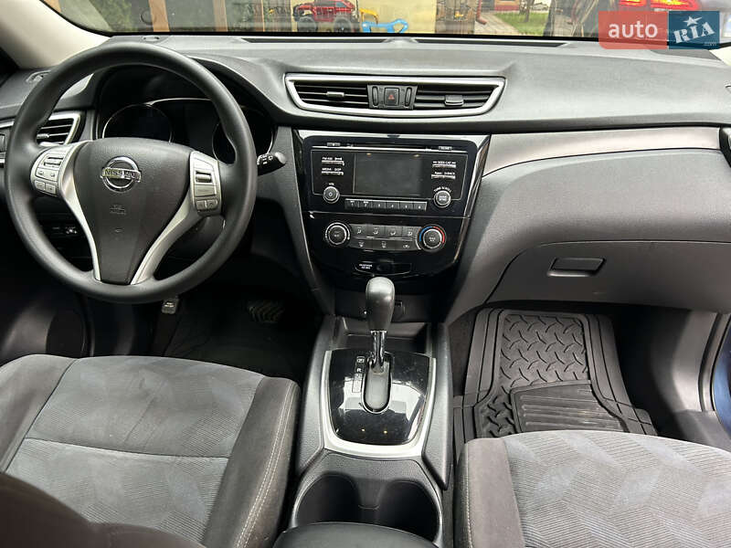 Позашляховик / Кросовер Nissan Rogue 2016 в Івано-Франківську