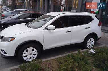 Внедорожник / Кроссовер Nissan Rogue 2016 в 
