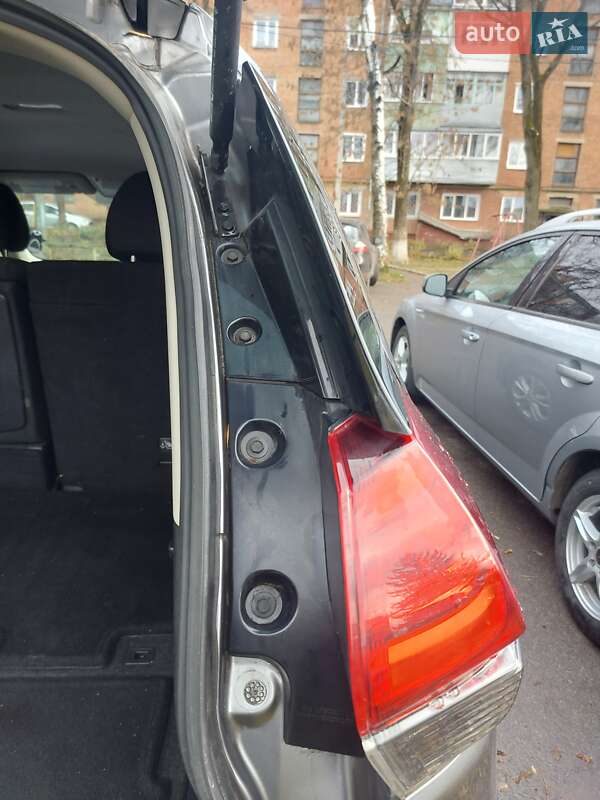 Внедорожник / Кроссовер Nissan Rogue 2017 в Ровно