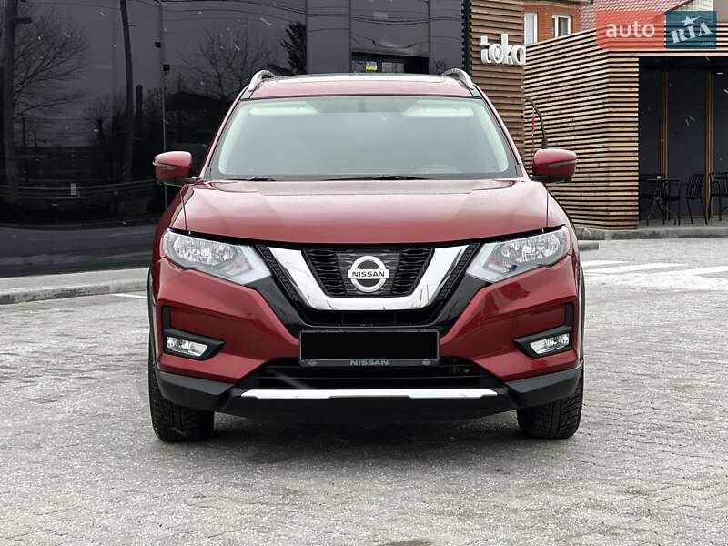 Внедорожник / Кроссовер Nissan Rogue 2018 в Виннице