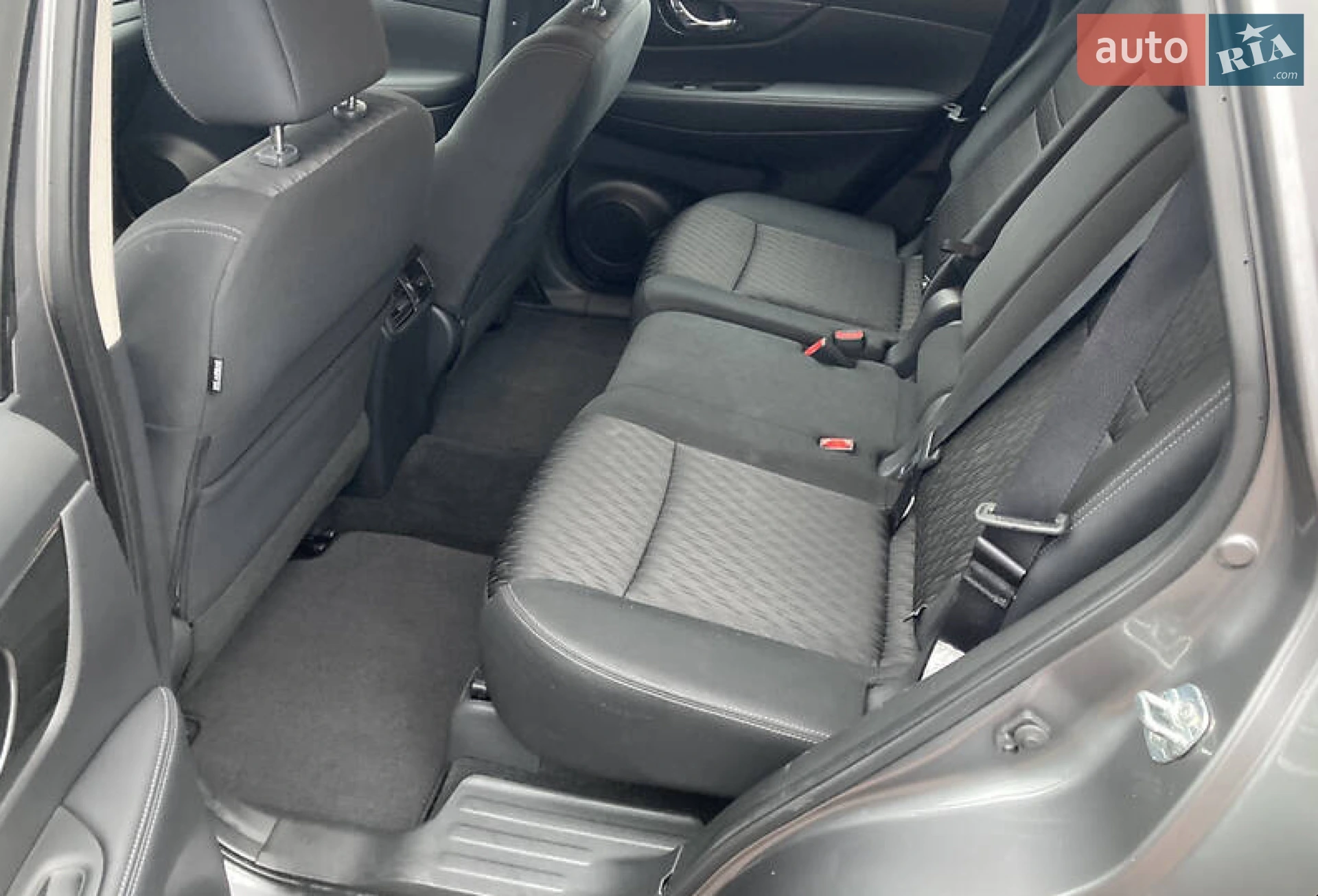 2018 Nissan Rogue - мініатюра 18