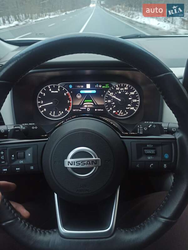Позашляховик / Кросовер Nissan Rogue 2020 в Івано-Франківську