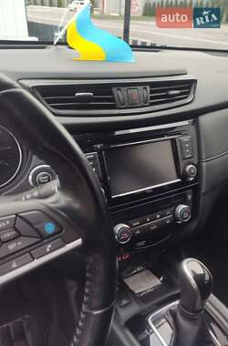 Внедорожник / Кроссовер Nissan Rogue 2019 в 