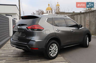 Позашляховик / Кросовер Nissan Rogue 2020 в 