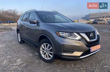 Позашляховик / Кросовер Nissan Rogue 2018 в Львові