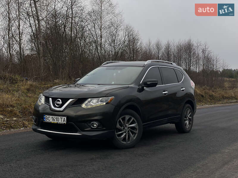 Позашляховик / Кросовер Nissan Rogue 2015 в Львові
